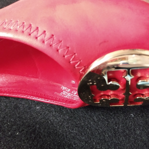 Tori Burch Red Slippers - Picture 11 of 13